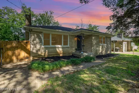 6702 Norway Dr, Louisville, KY 40214