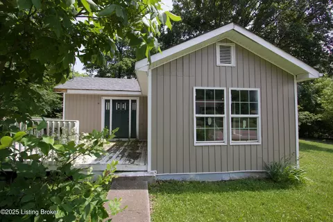9303 R 3rd Street Rd, Louisville, KY 40272