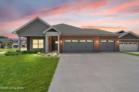 4500 Kestrel Ct, Jeffersonville, IN 47130