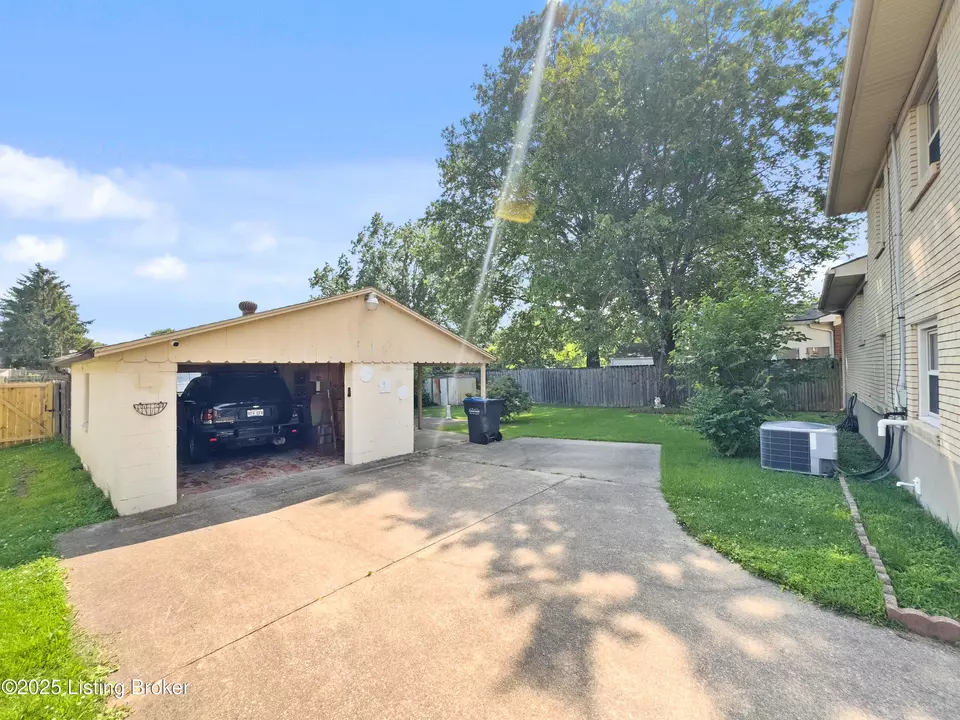 Other - 3408 Pinecroft Dr, Louisville, KY 40219 photo 3 of 7