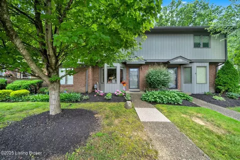 5503 Forest Lake Dr, Prospect, KY 40059