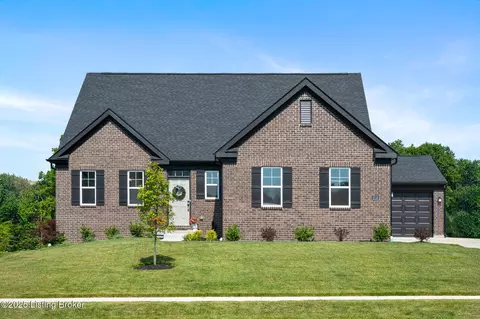 2216 Summit View Ct, La Grange, KY 40031