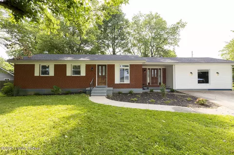 469 Ardmore Ln, Shelbyville, KY 40065