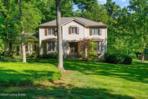 163 Ridgewood Dr, Pewee Valley, KY 40056