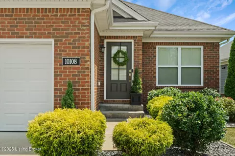 10108 Cedar Garden Dr, Louisville, KY 40291