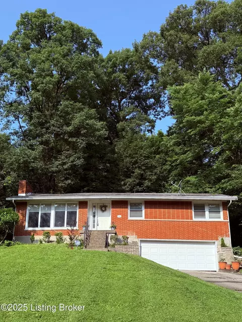330 Kenwood Hill Rd, Louisville, KY 40214