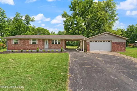 9715 Shady Acres Ln, Jeffersontown, KY 40299