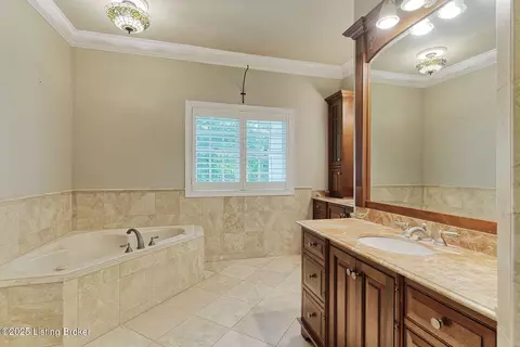 Bath - 3908 Eagle Way, Prospect, KY 40059 photo 2 of 4