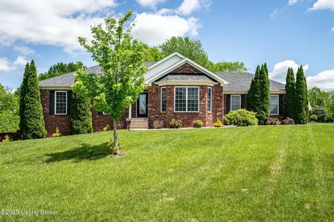 13 Hudson Dr, Fisherville, KY 40023