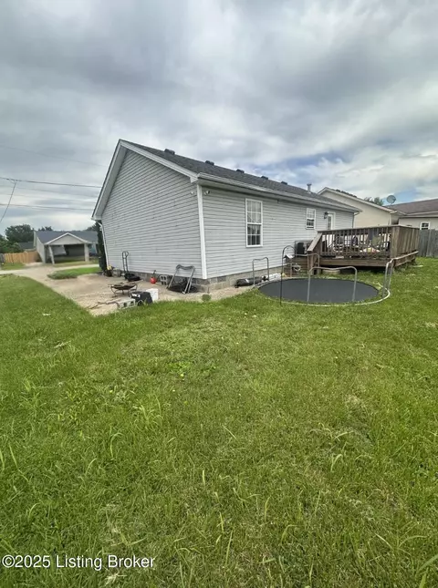 170 Treasure Bay Ct, Shepherdsville, KY 40165