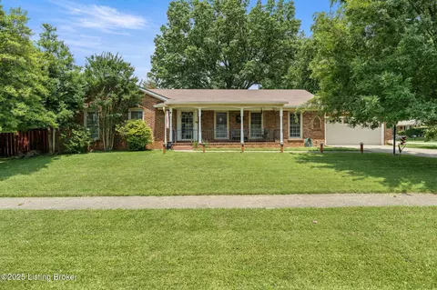 3008 Gleeson Ln, Jeffersontown, KY 40299