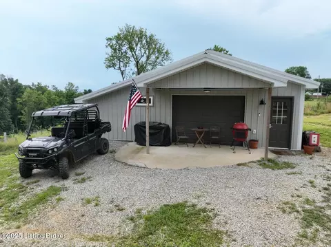 9068 Mackville Rd, Springfield, KY 40069