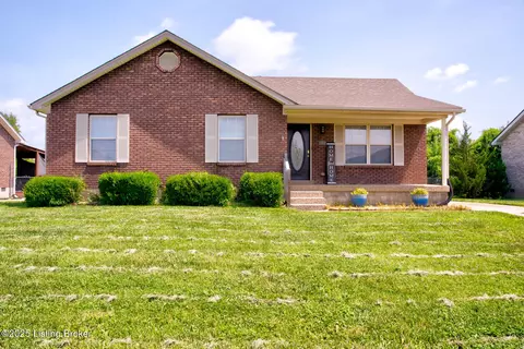 318 Tecumseh Dr, Shepherdsville, KY 40165