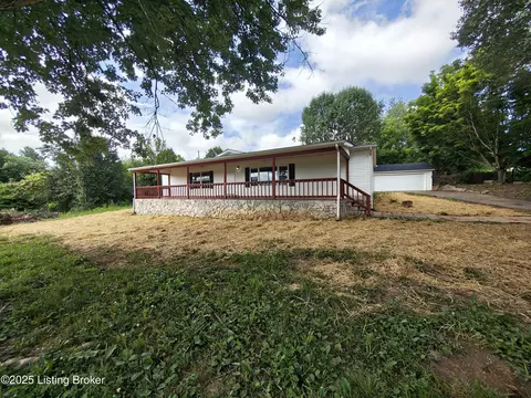 210 Whispering Ct, Vine Grove, KY 40175