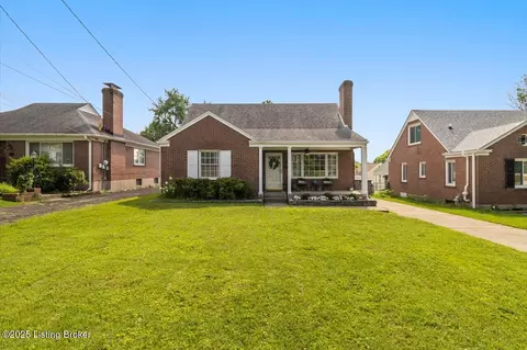 3002 Eagle Pass Pass, Louisville, KY 40217