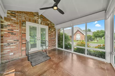 4901 Hames Trce, Louisville, KY 40291