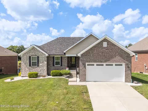 4431 Chickasawhaw Dr, Sellersburg, IN 47172