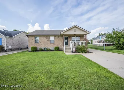 8705 Wisdom Ln, Louisville, KY 40229