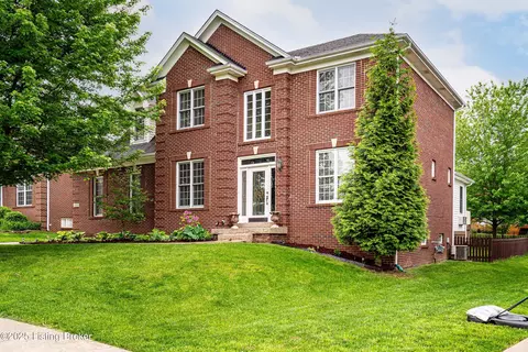 13216 Willow Forest Dr, Louisville, KY 40245