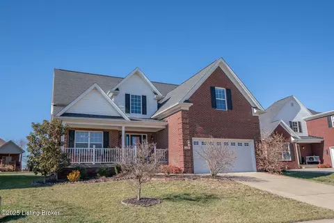 341 Links Dr, Simpsonville, KY 40067