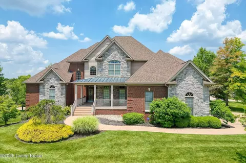 18806 Weatherford Cir, Louisville, KY 40245