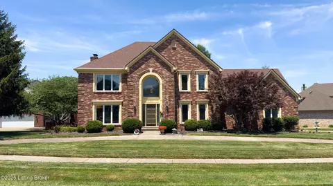 7201 Wood Briar Rd, Louisville, KY 40241