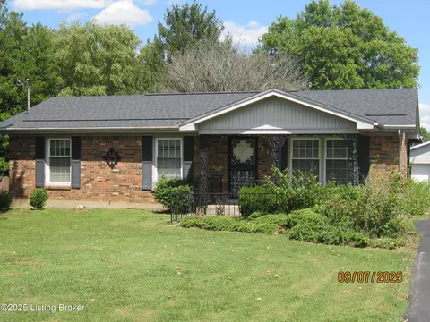 310 Minnie Ln, Shepherdsville, KY 40165