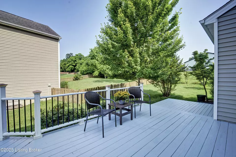 Exterior - 10014 Madder Way, Louisville, KY 40228 photo 10 of 11