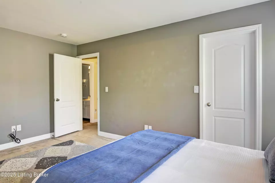 Bedroom - 10014 Madder Way, Louisville, KY 40228 photo 6 of 8