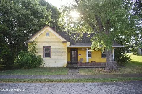 209 Railroad Ave, Lebanon Junction, KY 40150