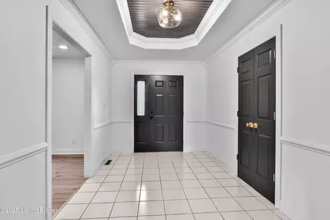 Entry Way - 2425 Buzzard Roost Rd, Waddy, KY 40076 photo 1 of 2