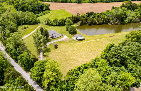 View/Area - 2425 Buzzard Roost Rd, Waddy, KY 40076 photo 9 of 13