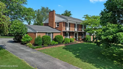 52 Smithfield Rd, Shelbyville, KY 40065