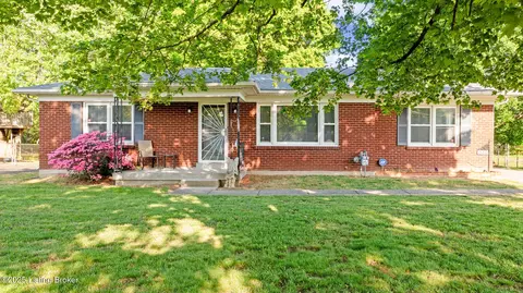 6515 Upper Hunters Trce, Louisville, KY 40216
