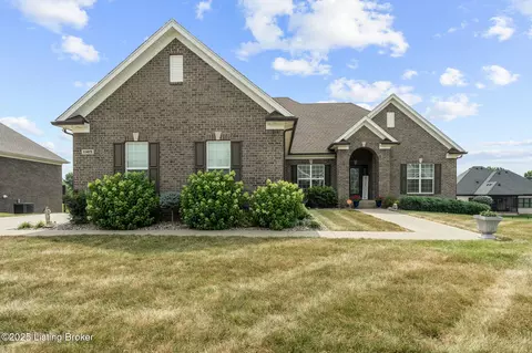 11415 Vista Club Dr, Louisville, KY 40291
