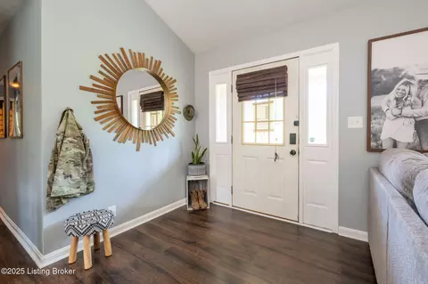 Entry Way - 128 Oakwood Cir, Pendleton, KY 40055 photo 1 of 2