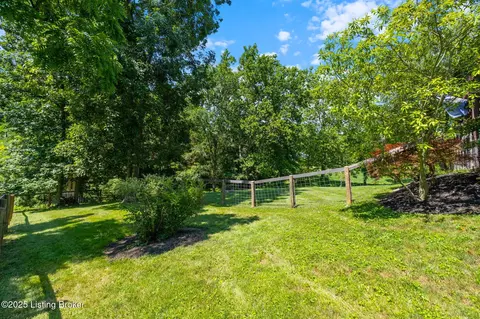 Exterior - 128 Oakwood Cir, Pendleton, KY 40055 photo 14 of 17