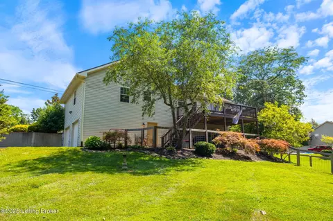 Exterior - 128 Oakwood Cir, Pendleton, KY 40055 photo 8 of 17