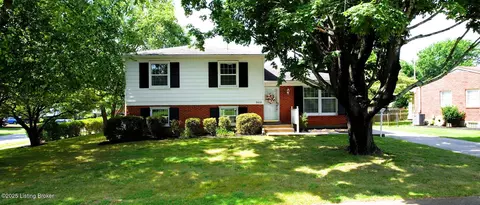 9416 Habersham Dr, Louisville, KY 40242