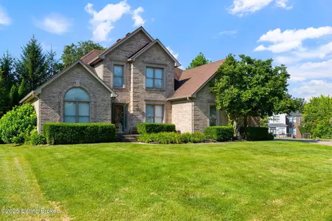 4014 Spring Mill Pl, Louisville, KY 40245