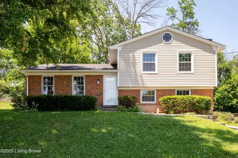 12525 Live Oak Dr, Louisville, KY 40243