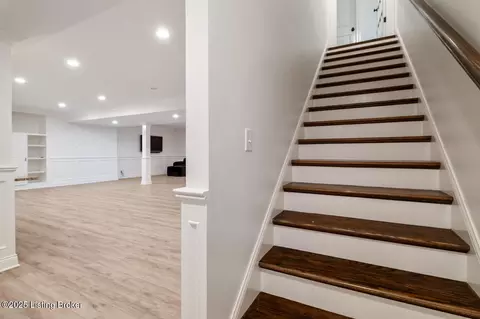 Entry Way - 7809 Springfarm Pointe Pl, Prospect, KY 40059 photo 11 of 11
