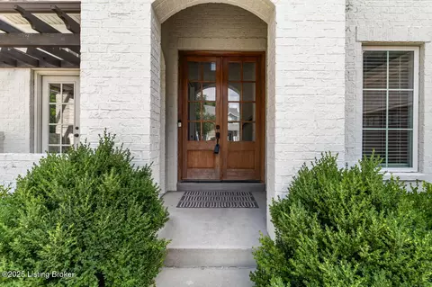 Entry Way - 7809 Springfarm Pointe Pl, Prospect, KY 40059 photo 1 of 11