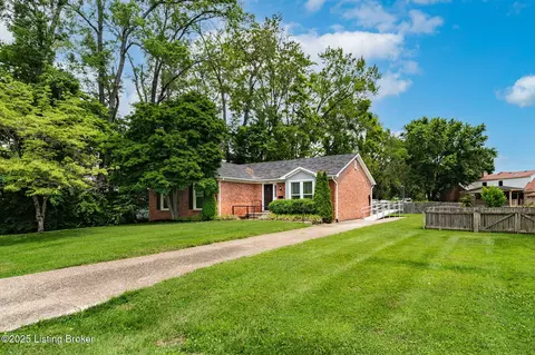 1605 Carlimar Ln, Louisville, KY 40222