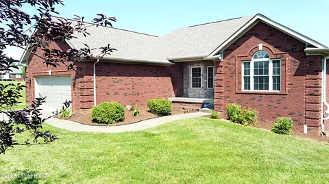 140 Vintage Pl, Taylorsville, KY 40071