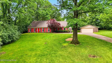 10711 Easum Rd, Louisville, KY 40299
