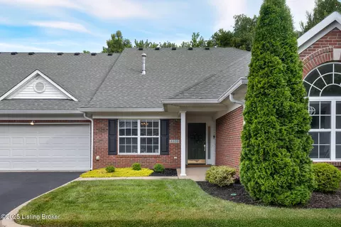 4809 Mountblair Ct, Louisville, KY 40222