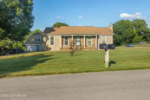3911 Scenic Trl, Shepherdsville, KY 40165