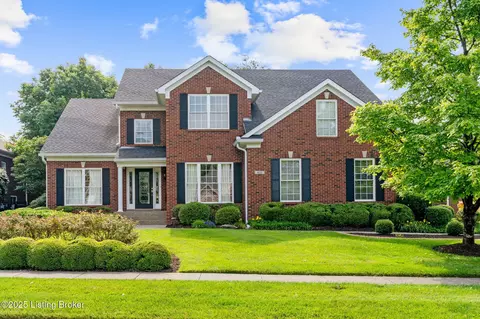 411 Gablewood Cir, Louisville, KY 40245