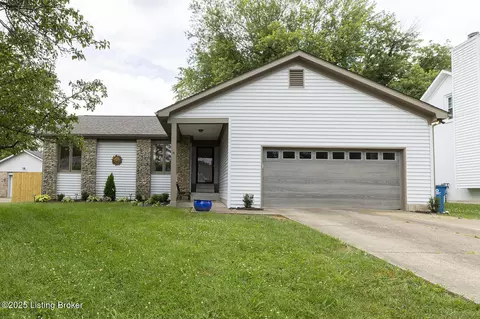 12402 Ledges Dr, Louisville, KY 40243